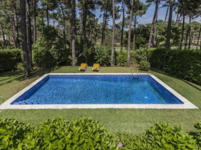 Villa Tojo Prata - Spacious and Pleasant 6 Bedroom Villa for 14 People with Garden and Private Pool